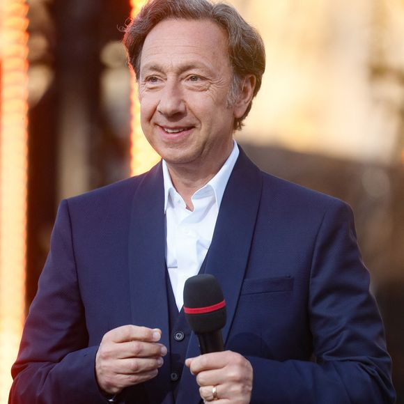 Stéphane Bern - "Concert de Paris" sur le parvis de l'hôtel de ville de Paris retransmis en direct sur France 2 et sur France Inter, Paris le 14 juillet 2024. © Christophe Clovis - Pierre Perusseau / Bestimage