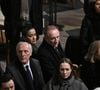 Parmi les convives, on pouvait compter sur Salma Hayek et son mari François-Henri Pinault. 

Salma Hayek, François-Henri Pinault, Maryvonne Pinault during official reopening ceremony of Notre-Dame Cathedral in Paris, France on December 7, 2024, after more than five-years of reconstruction work following the April 2019 fire. © Eliot Blondet/Pool/Bestimage