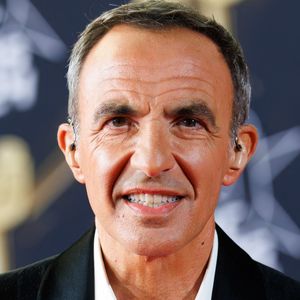 Nikos Aliagas présente les 26èmes NRJ Music Awards au Palais des Festivals le 1er novembre 2024 à Cannes, France. Photo par Anne Barson/ABACAPRESS.COM