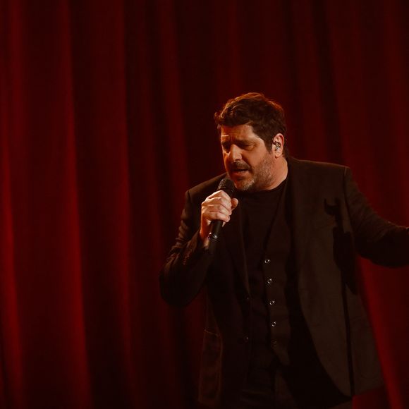 Exclusif - Patrick Fiori - Enregistrement de l'émission "Eternel Aznavour, le concert événement", diffusée le 18 octobre sur France 3
© Christophe Clovis-Cyril Moreau / Bestimage

Éternel Aznavour : le concert événement
Vendredi 18 octobre à 21.05 sur France 3 et sur france.tv
Logo de la plateforme france.tv
Logo France 3

Pour célébrer le centenaire de la naissance de l'une des plus grandes légendes de la chanson française et à l'occasion de la sortie du film Monsieur Aznavour, nous vous invitons à une soirée exceptionnelle autour de ses plus belles chansons.

Les plus grands artistes de la scène française lui rendent hommage au cours de cette soirée musicale. Entourés d’un orchestre composé de 22 musiciens, ils se succéderont pour interpréter ses plus grands succès, et témoigner de l’histoire d’amour qui les lie avec Charles Aznavour.

De "La Bohème" à "Emmenez-moi", en passant par "Hier encore" et "Je m’voyais déjà", chaque performance sera un hommage vibrant à l'homme qui a marqué des générations par ses textes profonds et sa voix inoubliable. Ce sera également l’occasion d’en apprendre plus sur cet homme pudique à travers des images d’archives rares issues de la collection privée de Charles Aznavour qui viendront ponctuer ce show.   

Ne manquez pas cette soirée inoubliable où la musique, l’émotion et la poésie seront au rendez-vous pour célébrer l'héritage artistique de Monsieur Charles Aznavour.