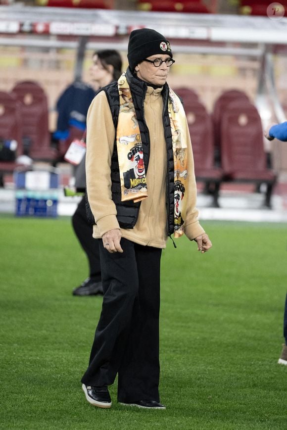 La princesse Stéphanie de Monaco assiste au match de la Fight Aids Cup opposant le Prince Albert de Monaco, équipe des Barbagiuans, à la princesse Stéphanie de Monaco, équipe du Cirque FC Monaco, au stade Louis II, le 22 janvier 2025 à Monaco, Monaco. Photo par David NIVIERE/ABACAPRESS.COM