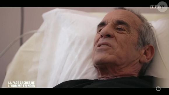 "La face cachée de l’homme en noir" retrace en dix chapitres sa vie, sa carrière et surtout son combat contre la maladie.

Capture d'écran du documentaire "La face cachée de l'Homme en Noir" sur TF1
