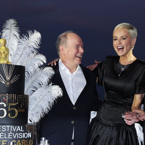 Le prince Albert II de Monaco, Adriana Karembeu et son compagnon Marc Lavoine lors de la soirée du 65e anniversaire du Festival de télévision de Monte-Carlo au Monte-Carlo Bay, le 15 juin 2026.

© Denis Guignebourg / Bestimage