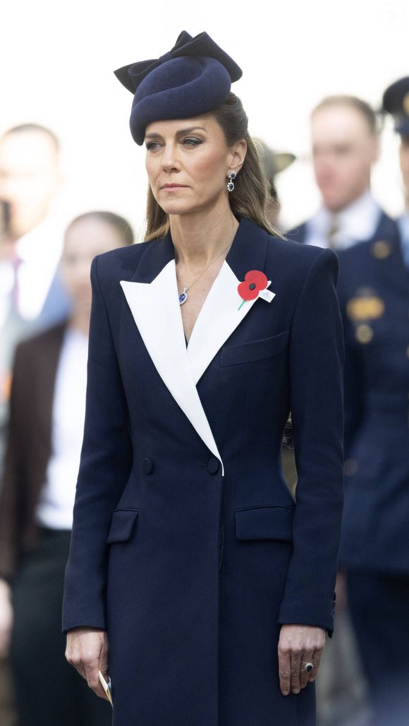 Princesse Catherine (Catherine "Kate" Middleton, princesse de Galles), Cérémonie de dépôt de gerbes et défilé militaire au Cénotaphe dans le cadre des commémorations de l'Anzac Day à Londres, Royaume-Uni, 25 avril 2026. 
© Dana Press / Bestimage