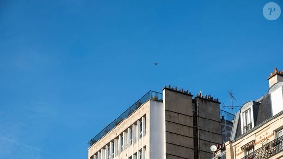 Le bien, proposé à 1,69 million d’euros, dispose d’un rooftop et d’une vue panoramique sur la capitale.

Architecture de collection - Capture d'écran - Dernière demeure de Claude François.