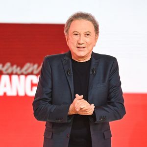 Exclusif - Michel Drucker - Enregistrement de l'émission "Vivement Dimanche" au Studio Gabriel à Paris, présentée par M.Drucker et diffusée le 5 octobre sur France 3
© Guillaume Gaffiot / Bestimage