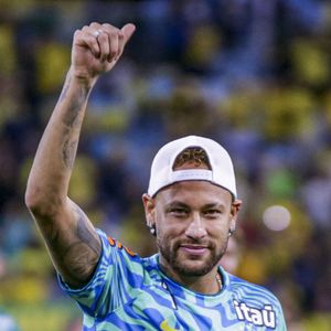 31 mai 2026 : RIO DE JANEIRO, BRÉSIL - 31 MAI : Neymar Jr. salue les supporters après un match amical international entre le Brésil et le Panama à l'Estádio Jornalista Mário Filho (Maracanã) le 31 mai 2026 à Rio de Janeiro, au Brésil. (Crédit photo : © Sport Press Photo via ZUMA Press)