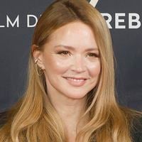 Virginie Efira évoque son entente avec Vassili, Volodia et Aliocha, les frères de son compagnon Niels Schneider