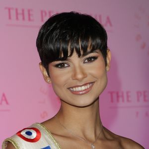 Eve Gilles (Miss France 2024) - Photocall du 5ème gala de charité de l'association "Les Bonnes Fées" à l'occasion de la campagne mondiale "Octobre Rose" à l'hôtel Peninsula, Paris le 3 octobre 2024. © Coadic Guirec/Bestimage