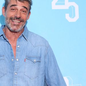 Thierry Neuvic au photocall de la mini-série "Infiltré(e)" lors de la 25ème édition du Festival de la fiction de la Rochelle, France, le 15 septembre 2023. © Denis Guignebourg/BestImage