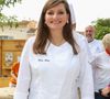 Une rencontre originale puisqu'en tant que jury exceptionnel de la saison 5 de "Top Chef", Noémie avait scellé la défaite de Quentin lors de l'épisode de "La guerre des restos".


Les Chefs à Saint-Tropez fêtent les producteurs 2026, Noémie Honiat (Jury), place des Lices à Saint-Tropez, le 3 mai 2026. pour la Battle de "la presqu'Ile flottante".

©Jean-Marc LHOMER/Bestimage.