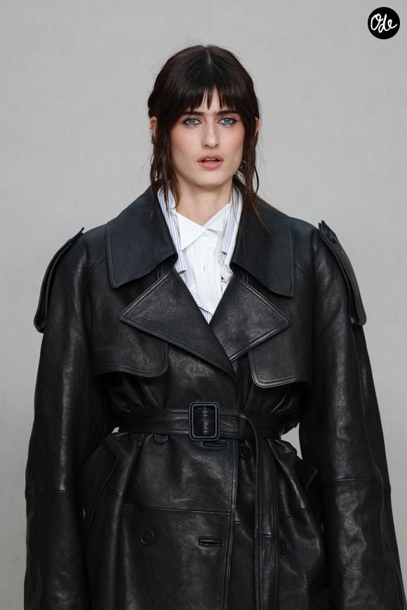 Toutefois, la chanteuse a depuis rencontré le succès auprès du public avec ses premiers tubes

Marguerite (Marguerite Dedeyan) au photocall du défilé Acne Studios "Collection Femme Prêt-à-Porter Printemps/Eté 2027" lors de la Fashion Week de Paris (PFW) le 30 septembre 2026 © Florian Lavielle / Bestimage