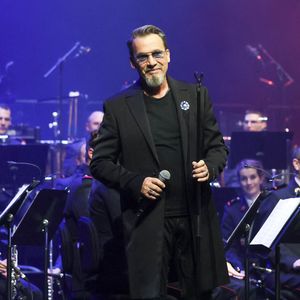 Le chanteur Florent Pagny se produit lors d'un concert de charité, Sentinelles D'Un Soir, organisé par le Gouverneur Militaire de Paris au profit des Bleuets de France, des soldats blessés et des victimes du terrorisme à la Salle Pleyel à Paris, France, le 30 mai 2024. Photo by David Boyer/ABACAPRESS.COM