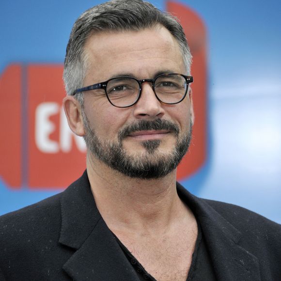 On ne sait pas quelle émission il aura sur M6

Line Renaud, Olivier Minne et Jean-Luc Romero lors de l'inauguration du ADMD Tour ( association pour le droit a mourir dans la dignite) a Paris, France le 30 juin, 2017. Photo by Alain Apaydin/ABACAPRESS.COM