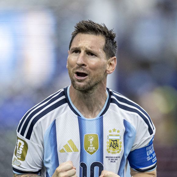 L'Argentin Lionel Messi exulte après avoir inscrit le premier but de son équipe lors du match du groupe J de la Coupe du monde de la FIFA 2026 opposant l'Argentine à l'Autriche au Dallas Stadium, le 22 juin 2026. Photo : PA Photos/ABACA