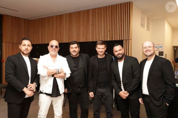 Pascal Obispo, Patrick Fiori, Il Cello en backstage de l'enregistrement de l’émission La Grande Fête de Carcassonne, diffusée le samedi 6 septembre à 21.10 sur France 2, dans la Cité Médiévale de Carcassonne, France, le 24 juin 2025. © Jack Tribeca/Bestimage