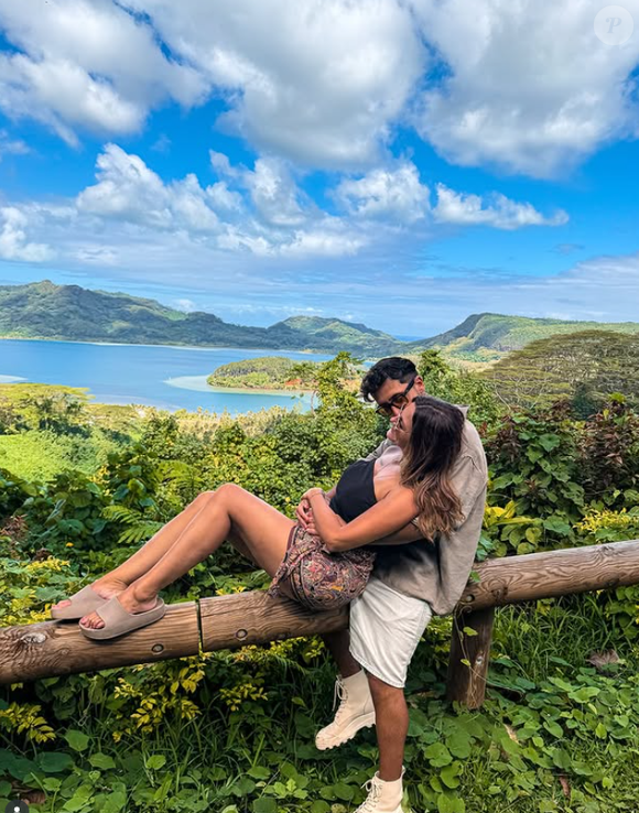 "Ces derniers mois ont été difficiles. Accepter que son rêve de famille s’arrête, c’est un chemin. J’aurais aimé une histoire qui dure toujours."

Julia Flabat et Eddy Papeo annoncent se séparer après 10 ans d'amour