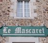 Avec son épouse, il tient le prestigieux établissement Le Mascaret, situé à Blainville-sur-Mer dans la Manche.

Philippe Hardy, chef du restaurant étoilé Le Mascaret.