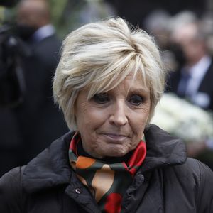 Sur la Toile ou à l'antenne, la célèbre présentatrice météo de TF1 ne cesse dénoncer les conséquences du réchauffement climatique.

Evelyne Dheliat - Sorties des obsèques de Jean-Pierre Pernaut en la Basilique Sainte-Clotilde à Paris, France, le 9 mars 2022. © Denis Guignebourg/BestImage