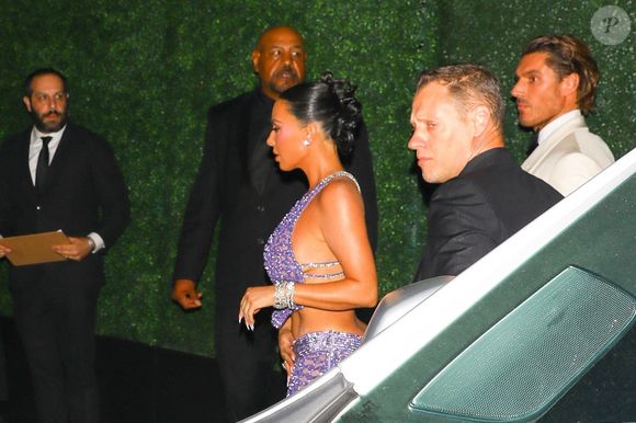 Kim Kardashian à la soirée d'anniversaire de sa maman Kris Jenner à Beverly Hills, dans la maison de Jeff Bezos, le 8 novembre 2025. © Backgrid USA / Bestimage

Pictured: Kim Kardashian