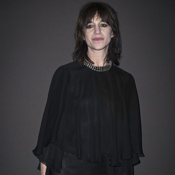 Charlotte Gainsbourg - Photocall du dîner "Women In Motion, Kering", Place de la Castre lors du 78ème Festival International du Film de Cannes le 18 mai 2025. © Olivier Borde/Bestimage