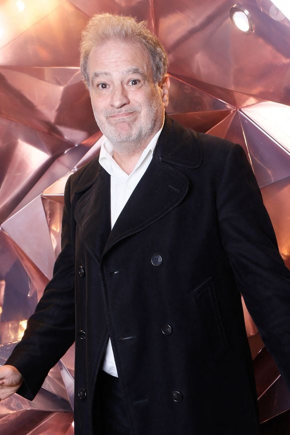 Exclusif - Raphaël Mezrahi au photocall de la soirée "Lancôme x Orlinski" pour le lancement d'une capsule collector à Paris le 20 octobre 2022.