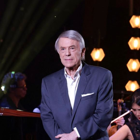 Exclusif - Salvatore Adamo lors de l'enregistrement de l'émission "Le Grand Echiquier - Spéciale Serge Gainsbourg" présentée par C.Chazal et A.Manoukian et diffusée le 7 avril 2026 sur France 2, à Paris, France, le 17 septembre 2025. © Jack Tribeca/Bestimage