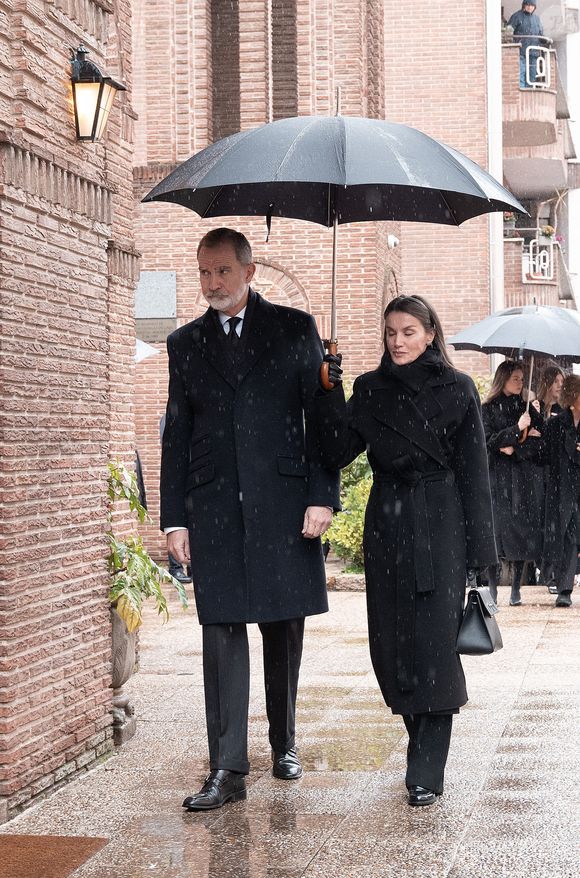Le roi Felipe VI (Le roi Felipe VI d'Espagne) , la reine Letizia (La reine Letizia d'Espagne) , la princesse Leonor (La princesse Leonor), la princesse Sofia (L'infante Sofia d'Espagne), la reine Sofia (La reine Sofia) - Les obsèques de la princesse Irène de Grèce et de Danemark (la princesse Irène de Grèce et de Danemark) à la cathédrale orthodoxe grecque Saint-André-et-Saint-Démétrius. Madrid - 17 janvier 2026