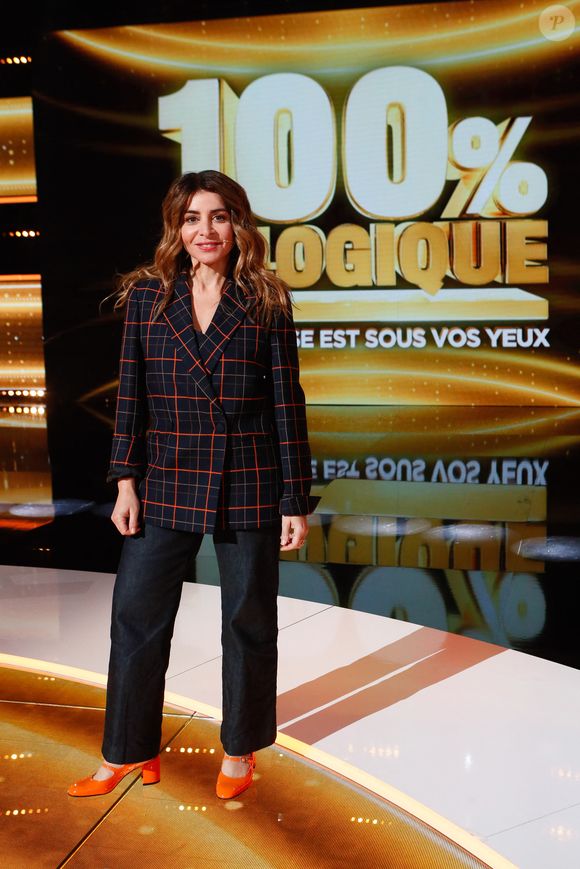 Exclusif - Julie Zenatti - Enregistrement de l'émission "100% Logique", présentée par C.Féraud et diffusée le 26 octobre sur France 2
© Christophe Clovis / Bestimage