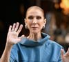 À quelques jours seulement de son retour sur scène, Céline Dion en compagnie de ses fans devant son hôtel, le Royal Monceau à Paris, en France, le 6 septembre 2026. © Lionel Urman/Bestimage