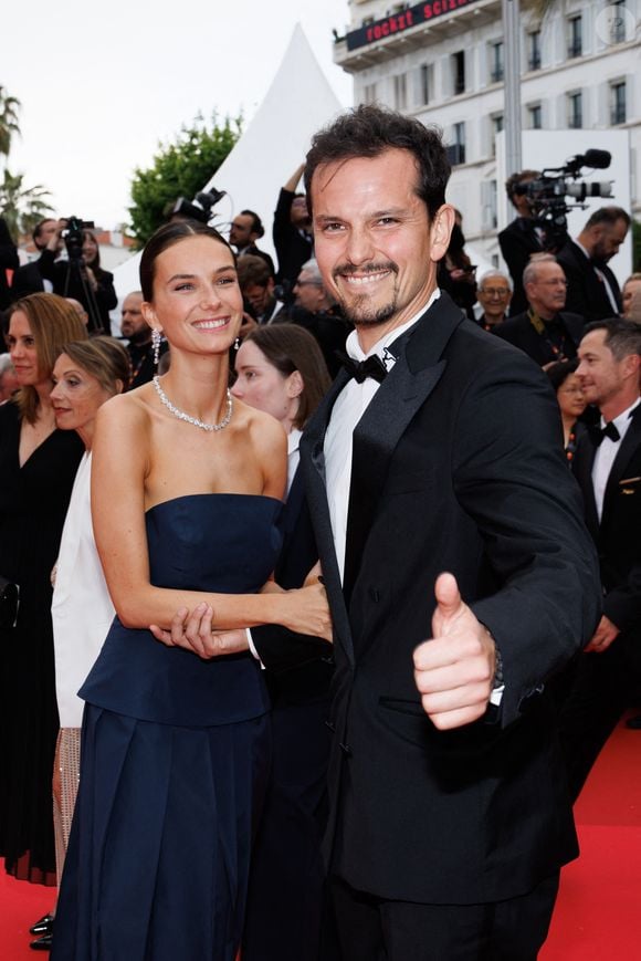 Info exclusive - Juan Arbelaez est papa pour la première fois d'un petit garçon - Cassandre Verdier et son compagnon Juan Arbelaez - Montée des marches du film " Partir un jour " pour la cérémonie d'ouverture du 78ème Festival International du Film de Cannes, au Palais des Festivals à Cannes. Le 13 mai 2025
© Jacovides-Moreau / Bestimage