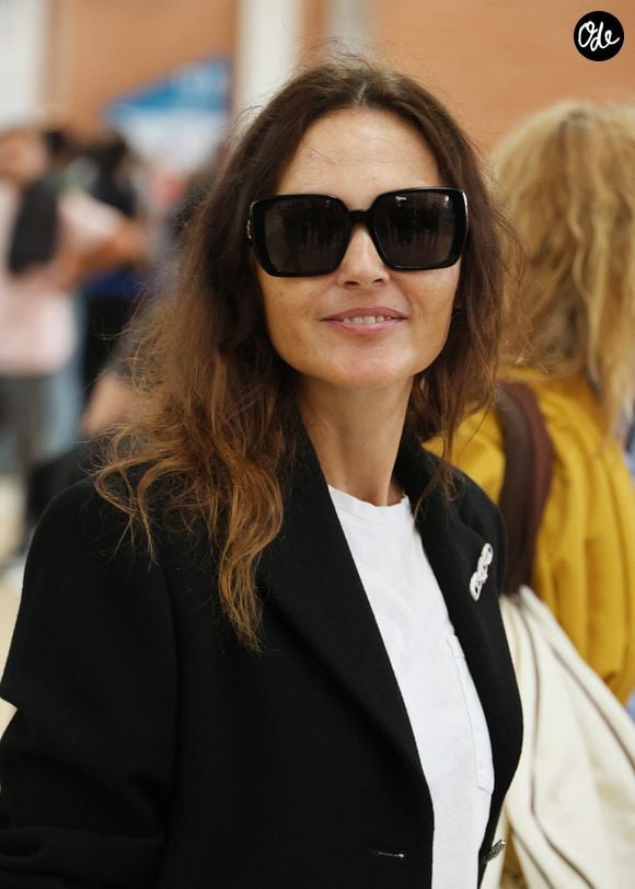 Virginie Ledoyen arrive à l'aéroport de Venise pour le 82ème Festival International du Film de Venise (La Mostra), Italie, le 28 août 2025. © Denis Guignebourg/Bestimage