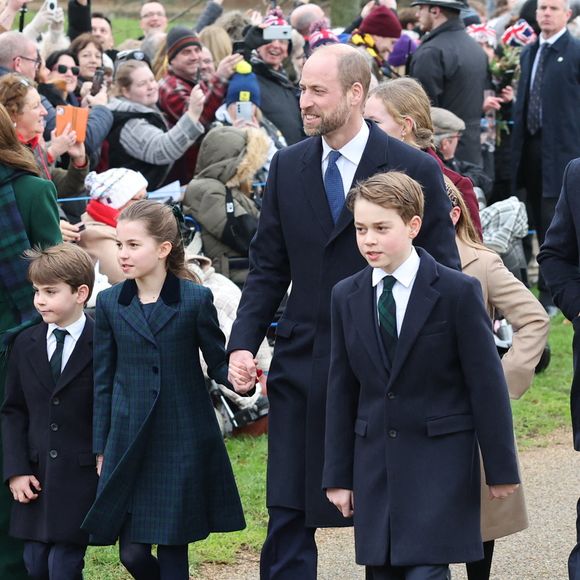 Le quotidien du prince et de la princesse de Galles a été très chargé avec trois enfants en bas âge.

La princesse de Galles, le prince Louis, la princesse Charlotte, le prince de Galles et le prince George assistent au service religieux du jour de Noël à Sandringham, Norfolk, Angleterre, Royaume-Uni, le 25 décembre 2024. Photo par Stephen Lock/i-Images/ABACAPRESS.COM