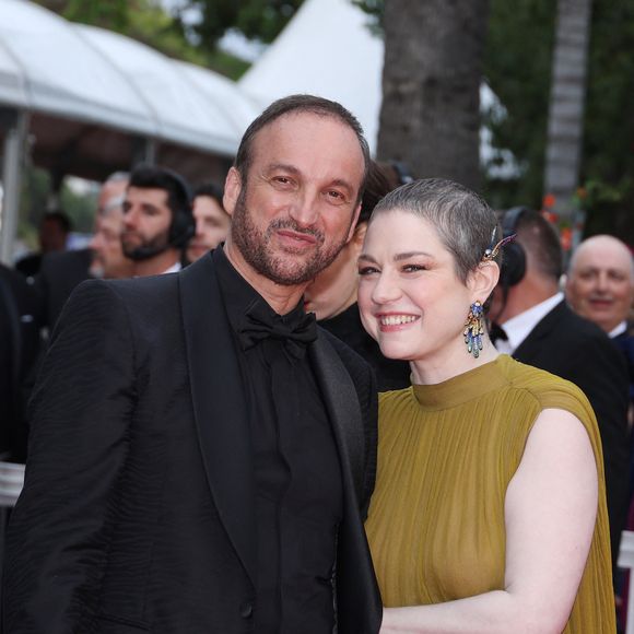 Emilie Dequenne et Michel Ferracci - Montée des marches du film « Le deuxième acte » pour la cérémonie d’ouverture du 77ème Festival International du Film de Cannes, au Palais des Festivals à Cannes. Le 14 mai 2024
Agence / Bestimage
