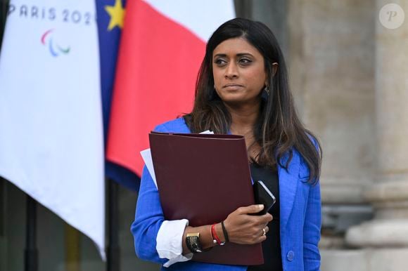 Qu'elle aimerait voir concrétiser un jour 

Prisca Thevenot à la sortie du conseil des ministres, au palais présidentiel de l'Elysée à Paris, France, le 12 juin 2024. © Michael Baucher/Panoramic/Bestimage