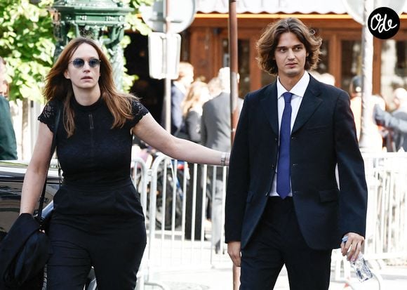 Producteur à succès, Nicolas Altmayer avait notamment participé à la création de nombreux films populaires et avait fondé Mandarin Films avec son frère.

Candice Altmayer, fille de Nicolas Altmayer, Félix Altmayer, fils de Nicolas Altmayer - Arrivées aux obsèques de Nicolas Altmayer en l’Église de Saint-Germain-des-Prés à Paris. © Dominique Jacovides-Cyril Moreau/Bestimage