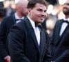 Lui dans un "sobre smoking anthracite"
Antoine Dupont - Antoine Dupont et sa compagne Iris Mittenaere se retrouvent sur les marches du film « Dossier 137 » lors du 78ème Festival International du Film de Cannes le 15 mai 2025.
© Jacovides / Moreau / Bestimage