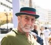 Éric Cantona, ancien footballeur devenu comédien, cultive une passion méconnue : le jeu provençal.
Eric Cantona au 79e Festival de Cannes,Hôtel Martinez – Cannes, France SGP / BESTIMAGE