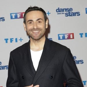 Camille Combal - Photocall de lancement de la saison 2026 de "Danse avec les stars" (DALS) au siège de TF1 à Boulogne-Billancourt le 18 décembre 2025. © Coadic Guirec/Bestimage