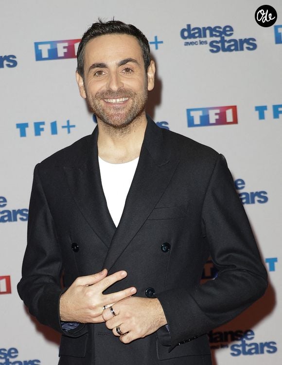 Camille Combal - Photocall de lancement de la saison 2026 de "Danse avec les stars" (DALS) au siège de TF1 à Boulogne-Billancourt le 18 décembre 2025. © Coadic Guirec/Bestimage