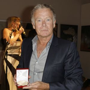 Exclusif - Franck Dubosc a reçu la médaille d'honneur - Personnalités à la 4ème édition du Dîner des Arts et de la Culture à Artcurial à Paris. Le 25 septembre 2024. © Christophe Aubert via Bestimage