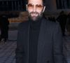 Il a été filmé par nos confrères de "Brut" en train de marcher très vite, sous une paire de lunettes de soleil, déterminé à rejoindre au plus vite la salle, en esquivant les photographes
Thomas Bangalter assiste au défilé Saint Laurent Womenswear printemps/été 2023 dans le cadre de la semaine de la mode à Paris, France, le 27 septembre 2022. Photo par Jerome Domine/ABACAPRESS.COM