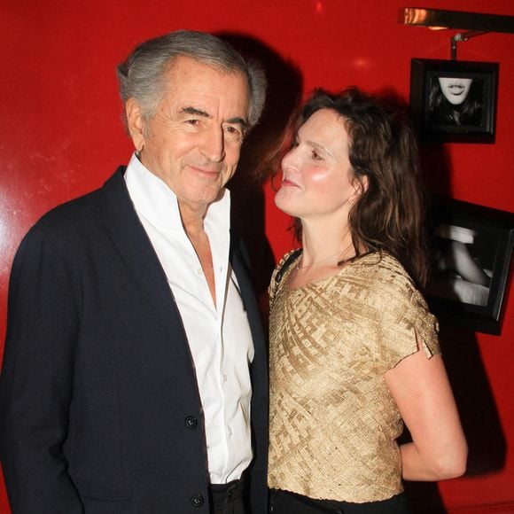 Bernard-Henri Lévy et sa fille Justine lors de la remise du prix littéraire Castel 2023 au restaurant Castel à Paris le 15 novembre 2023.

© Philippe Baldini / Bestimage