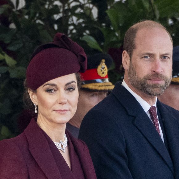 Le prince William, prince de Galles, et Catherine (Kate) Middleton, princesse de Galles lors de la cérémonie de bienvenue pour la visite d'État de l'émir du Qatar Tamim ben Hamad Al-Thani à Londres, Royaume Uni, le 3 décembre 2024. © GoffPhotos/Bestimage