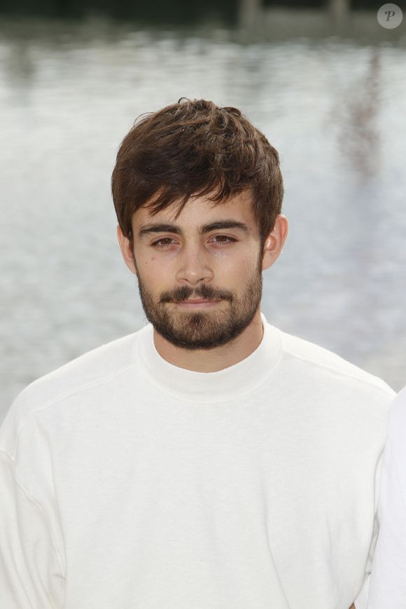 Clément Rémiens   "Ici tout commence" - Photocall lors du Festival de la Fiction de La Rochelle. Le 18 septembre 2021
© Christophe Aubert via Bestimage