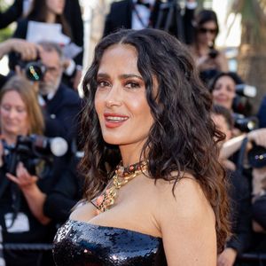 Quand Salma Hayek profite de son temps libre, c’est dans un décor à couper le souffle ! 

Salma Hayek - Montée des marches du film " Emilia Perez " lors du 77ème Festival International du Film de Cannes, au Palais des Festivals à Cannes.
© Jacovides-Moreau / Bestimage