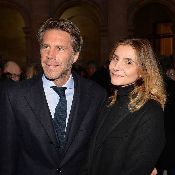 Le prince Emmanuel-Philibert de Savoie et sa femmme Clotilde Courau lors de la cérémonie d'installation de F.Mitterrand à l'académie des Beaux-Arts à Paris, France, le 6 février 2020. Pour avoir bâti une œuvre avec des films, des émissions et des livres, l'ancien ministre de la Culture F.Mitterrand a été installé, sous la coupole de l'Académie des Beaux-Arts, accueillant en son sein l'inventeur "d'une manière nouvelle de raconter l'Histoire". Au sein de la section des créations artistiques dans le cinéma et l'audiovisuel, F.Mitterrand (72 ans), a été élu au fauteuil précédemment occupé par J.Moreau. L'ancien ministre rejoint l'Académie des Beaux-Arts pour ses talents de cinéaste, écrivain, animateur de télévision et réalisateur de documentaires historiques. © Veeren/Bestimage