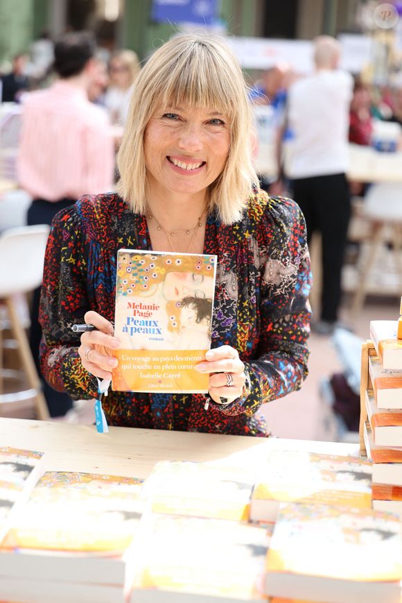 Melanie Page lors du 5ème festival du Livre de Paris au Grand Palais à Paris, France, le 18 avril 2026. Les 17, 18 et 19 avril 2026, le Festival du livre de Paris célébrera les livres et la lecture, sous toutes ses formes, pour tous les publics. © Denis Guignebourg/BestImage
