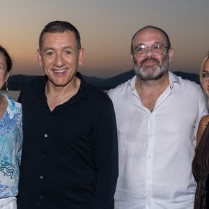 Exclusif - Dany Boon et sa compagne Clara, Guest en backstage de la première édition du "Do You Comedy" à la Citadelle de Saint-Tropez, Côte d'Azur, France, le 29 juin 2025. © Cyril Moreau/Bestimage