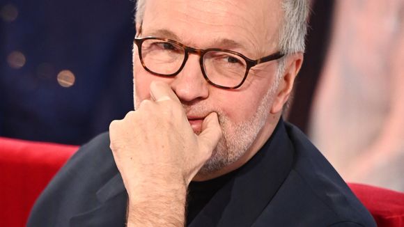 "À cause de ce gars-là..." : Un humoriste a provoqué une brouille de 10 ans entre Laurent Ruquier et une proche
